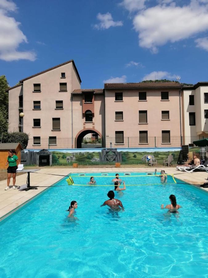 Hotel Cap Vert En Aveyron Saint-Affrique Eksteriør billede